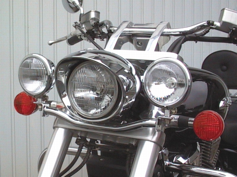 Fehling suport lumini suplimentare Honda VTX 1800 - Apasa pe imagine pentru inchidere